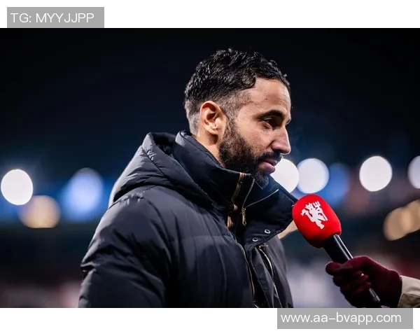 记者评论拉爵对阿莫林的三年承诺荒谬昨年九月无人支持滕帅下课 记者评论拉爵对阿莫林的三年承诺荒谬昨年九月无人支持滕帅下课