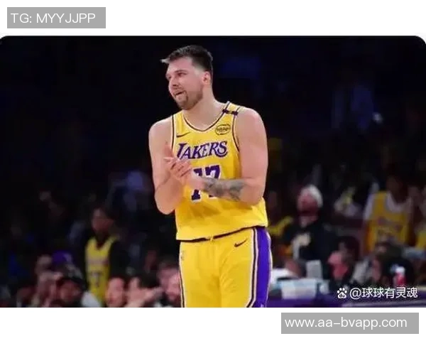 东契奇湖人首秀30场狂砍881分创队史新高超越天勾与老詹 东契奇湖人首秀30场狂砍881分创队史新高超越天勾与老詹